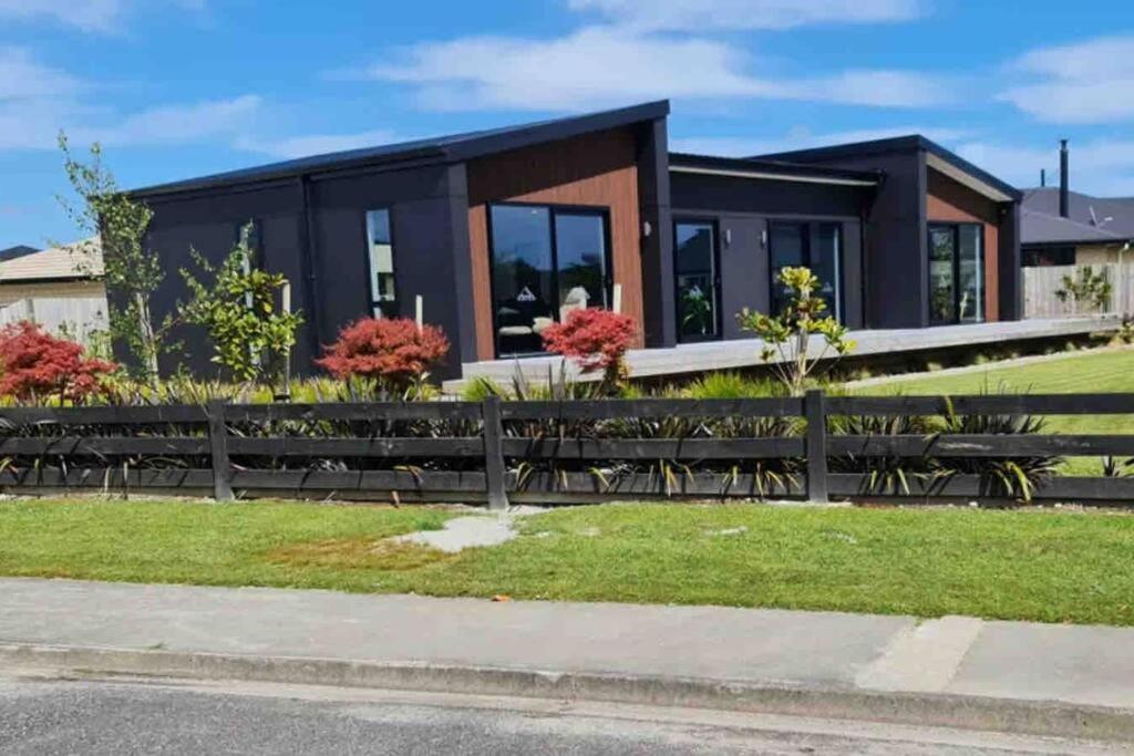 Villa Miss Eastons Whare Westport Exterior foto